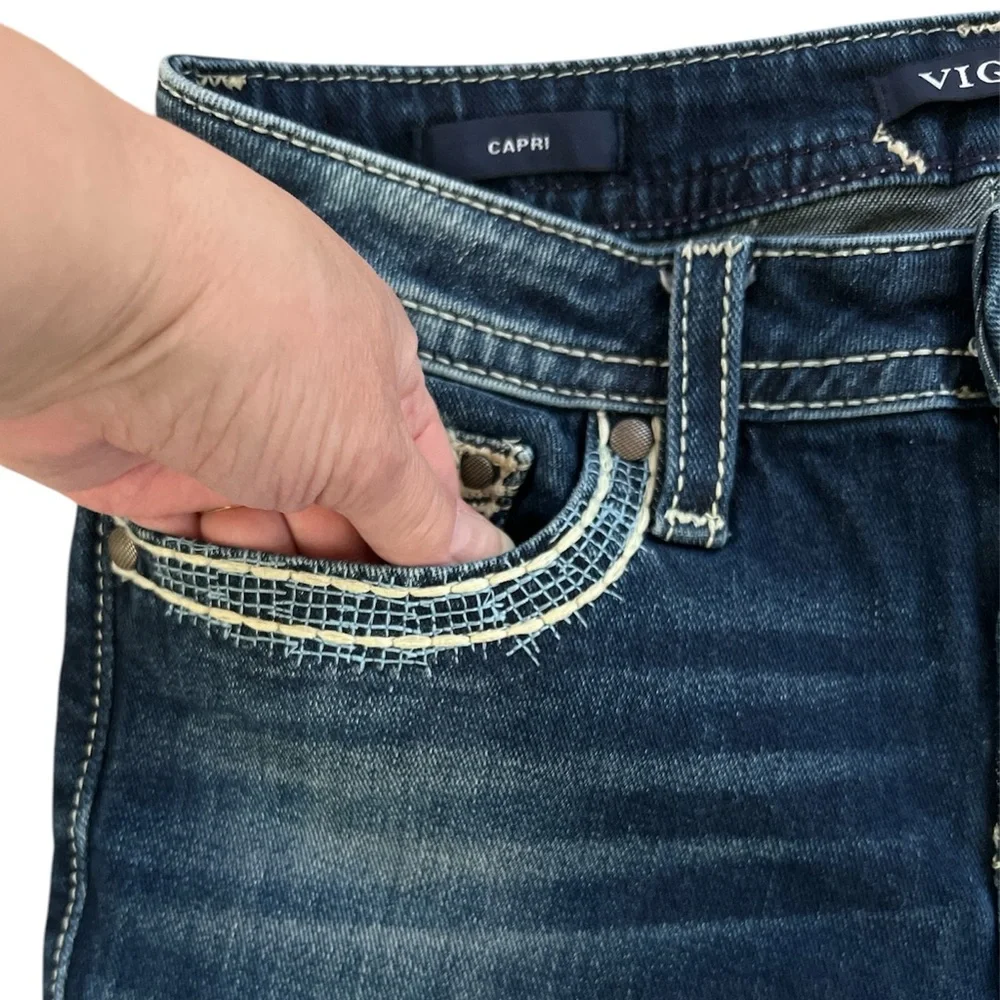 Vigoss‎ Heritage Fit Embroidered Denim Capris Size 6